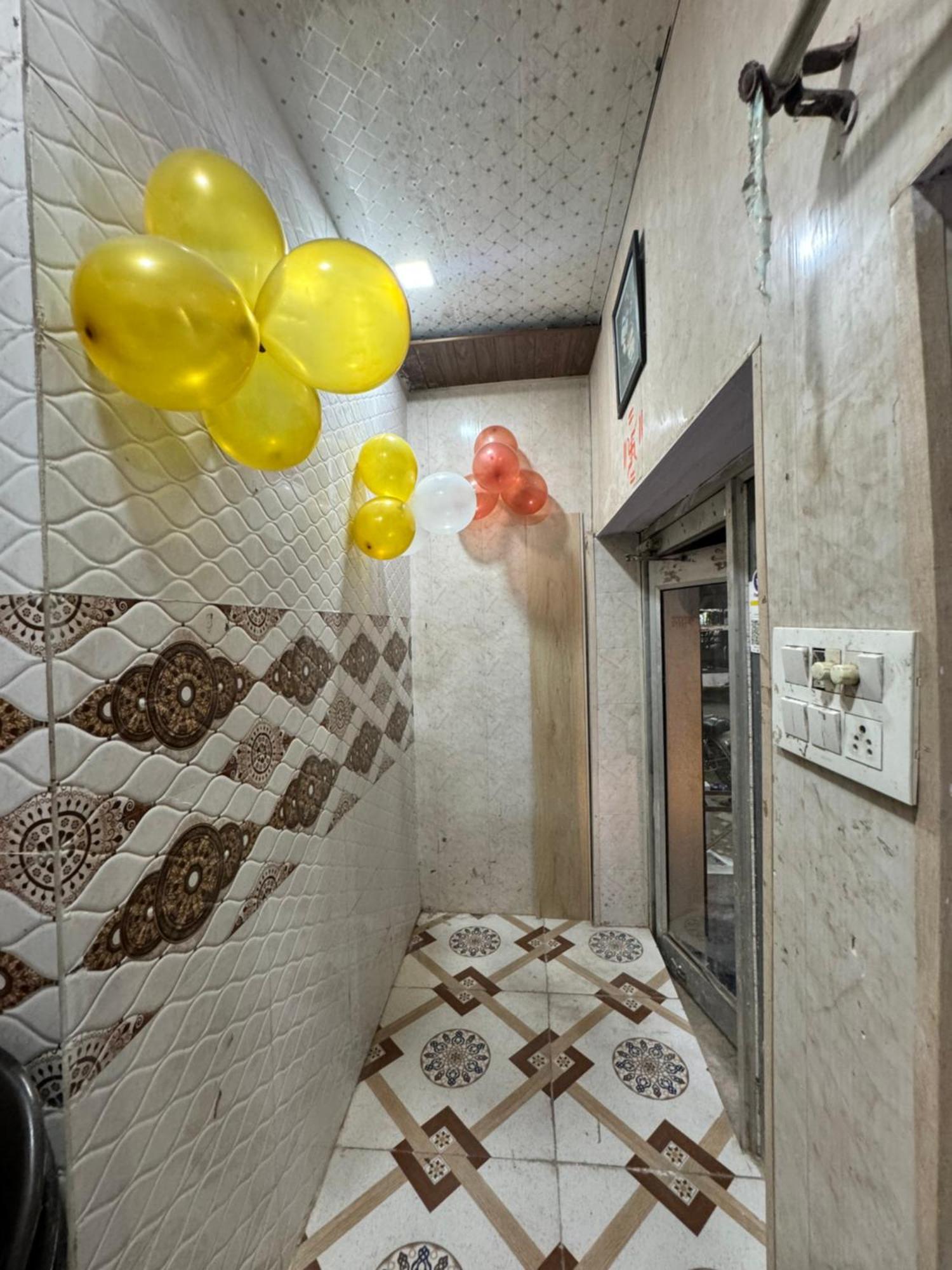 Pakhi Residency Vrindāvan Exterior foto