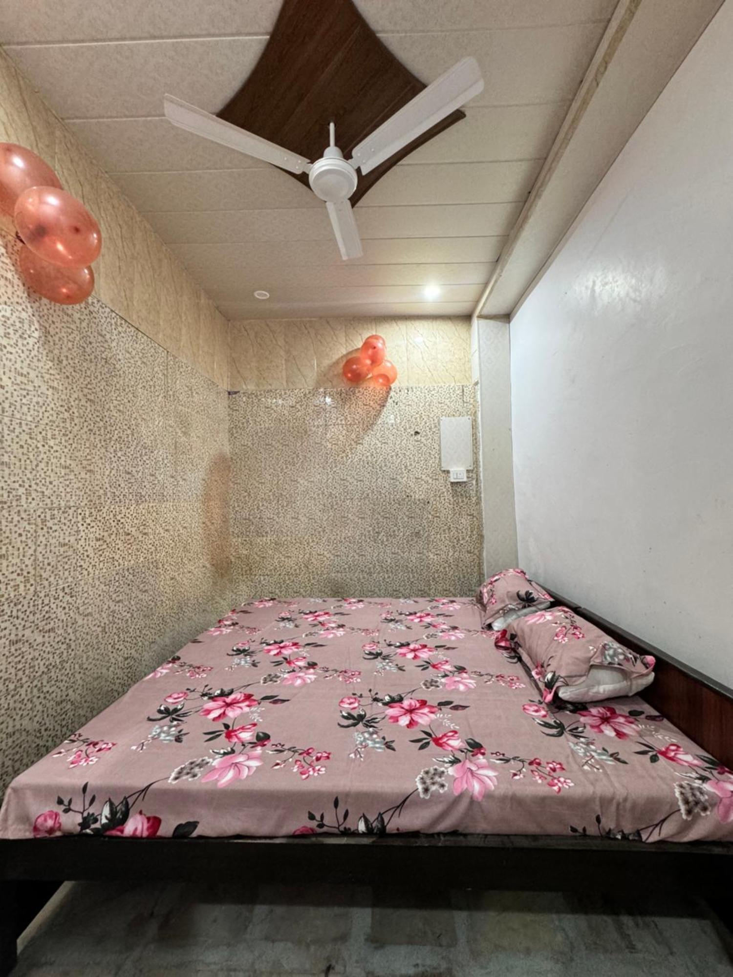 Pakhi Residency Vrindāvan Exterior foto
