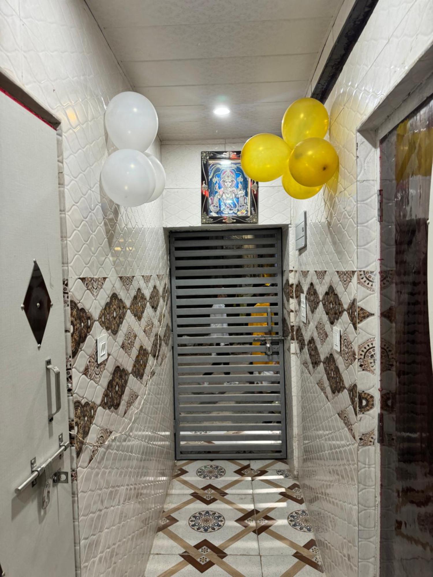 Pakhi Residency Vrindāvan Exterior foto