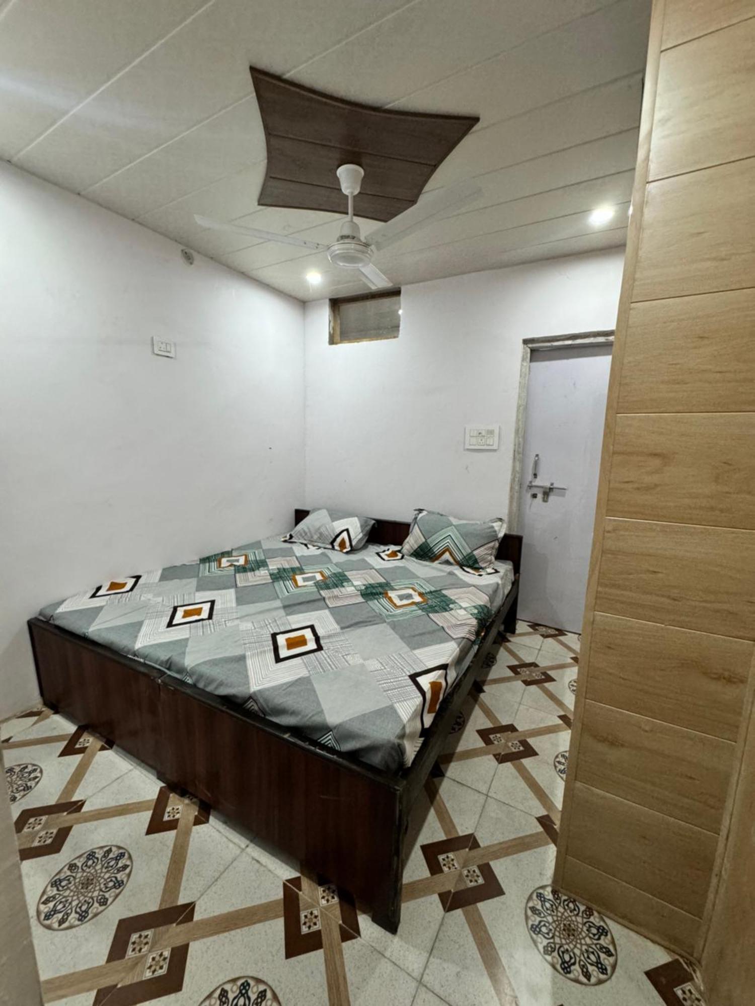 Pakhi Residency Vrindāvan Exterior foto
